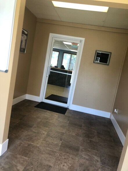 More Photos Of 601 E Seltice St, Post Falls Office For Lease