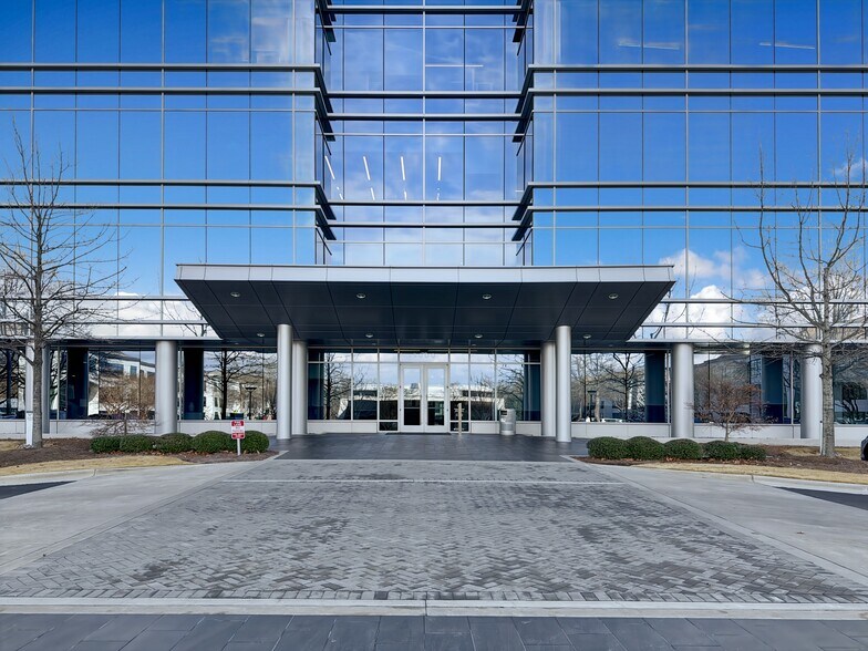 More Photos Of 5000 Centregreen Way, Cary Coworking Space