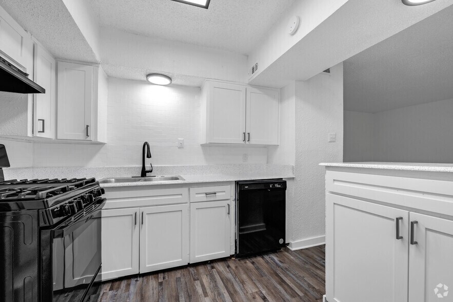 More Photos Of 3706 W 8th St, Dallas Apartments For Sale