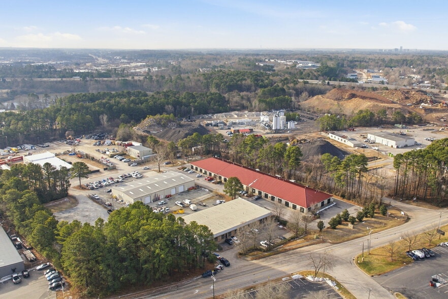 More Photos Of 3201 Northside Dr, Raleigh Light Distribution For Lease