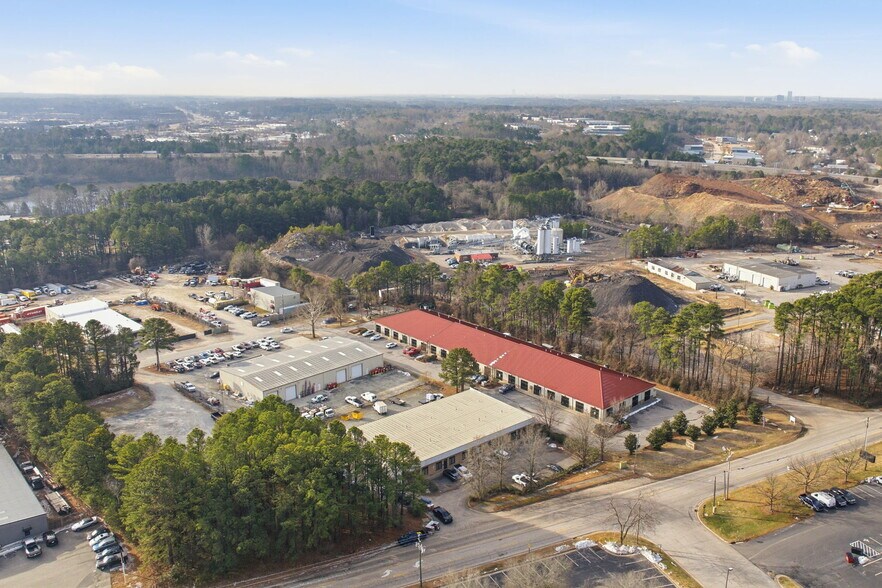 More Photos Of 3201 Northside Dr, Raleigh Light Distribution For Lease