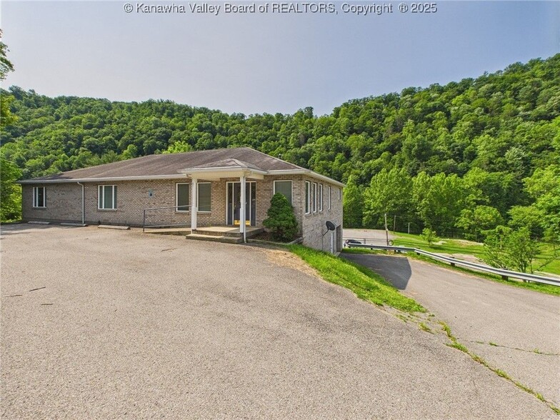 Primary Photo Of 319 Main St, Clay Medical For Sale