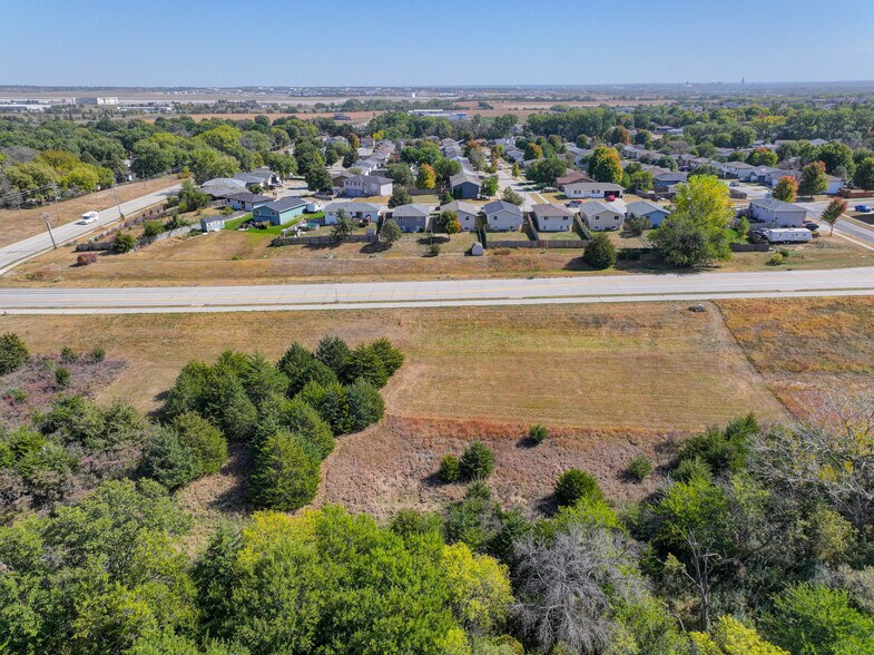 More Photos Of 2813 56th Street, Lincoln Land For Sale