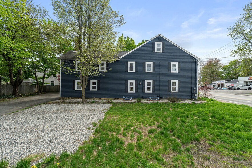 More Photos Of 3 Portsmouth Ave, Exeter General Retail For Sale
