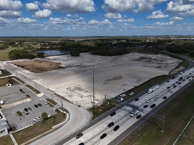 More Photos Of 1 N Alderman Rd, Lakeland Warehouse For Lease