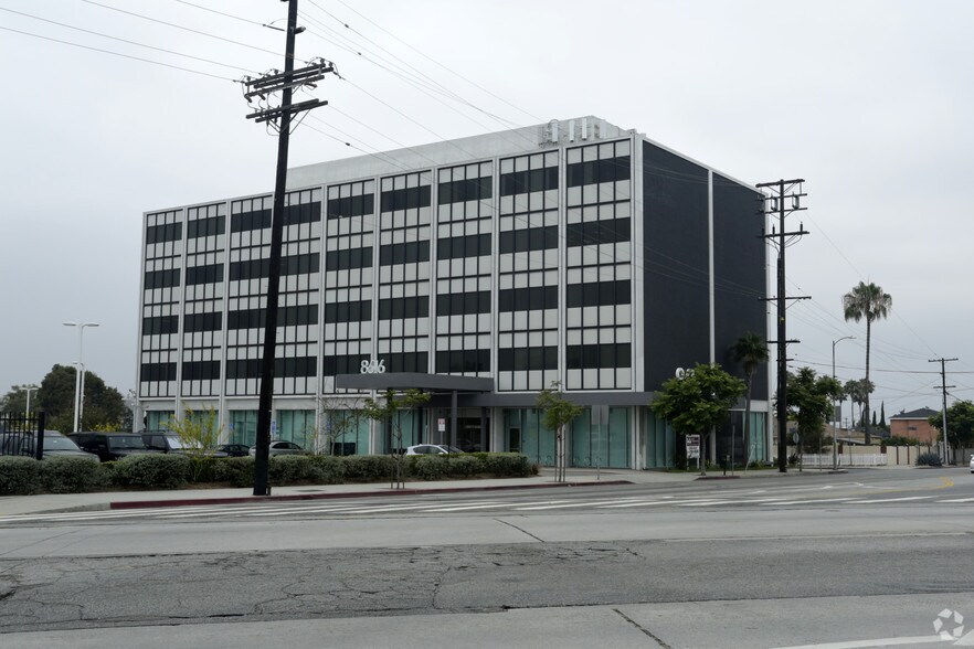More Photos Of 8616 La Tijera Blvd, Los Angeles Office For Lease