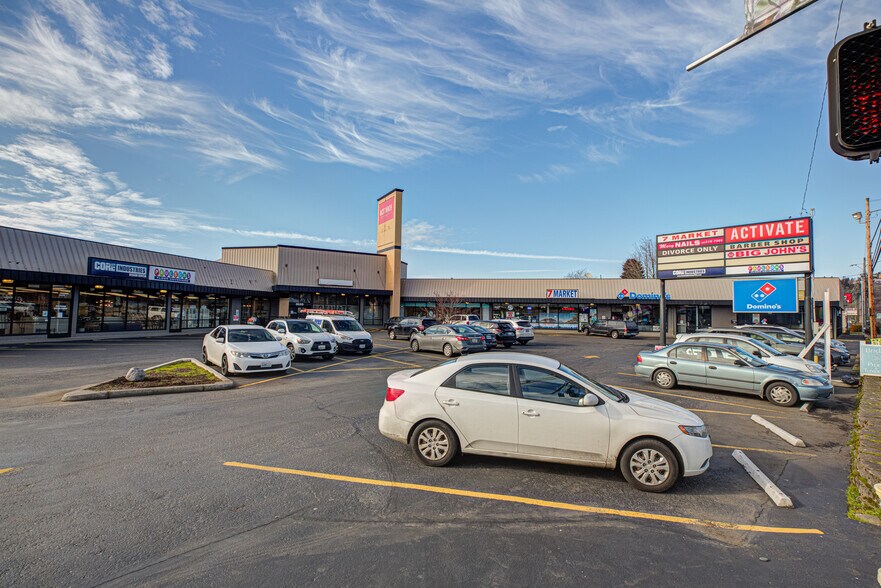 More Photos Of 3504-3536 NE 3rd Ave, Camas General Retail For Lease