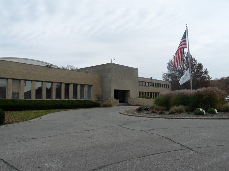 23555 Euclid Ave, Euclid, OH 44117 Industrial For Lease