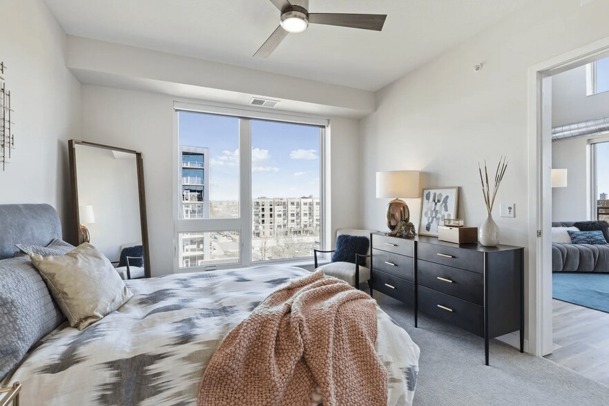 More Photos Of 1300 W Lake St, Minneapolis Apartments For Lease