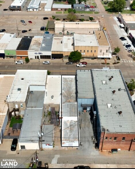 More Photos Of 208 N Main St, Kingfisher Storefront For Sale