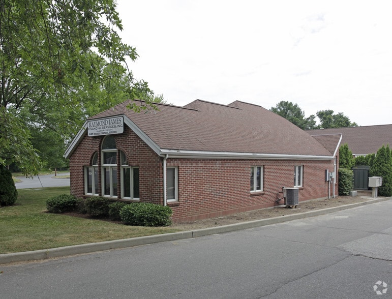 More Photos Of 4 Oxford Rd, Milford Industrial For Lease