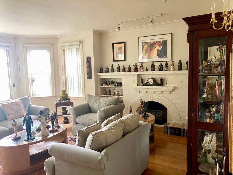 More Photos Of 8027 S Drexel Ave, Chicago Multifamily For Sale