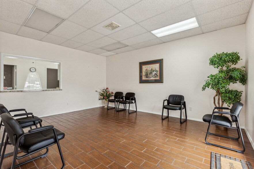 More Photos Of 912 Wright St, Arlington Medical For Sale