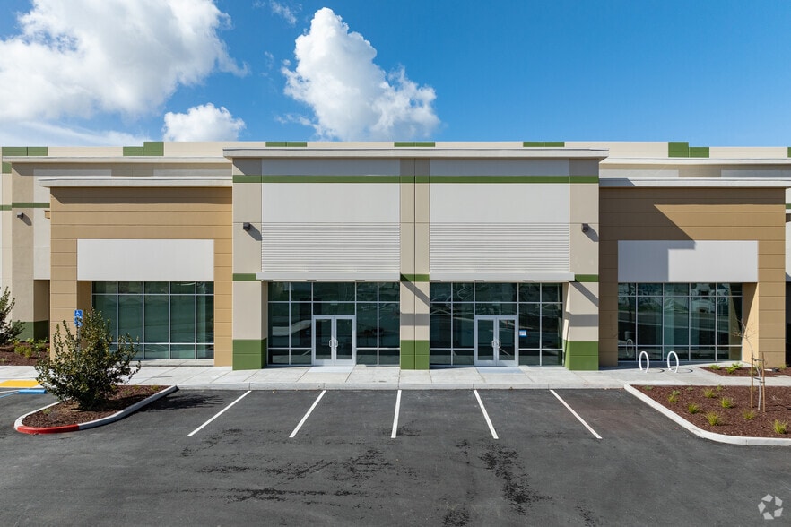 More Photos Of 3450 Collins Ave, Richmond Distribution For Lease