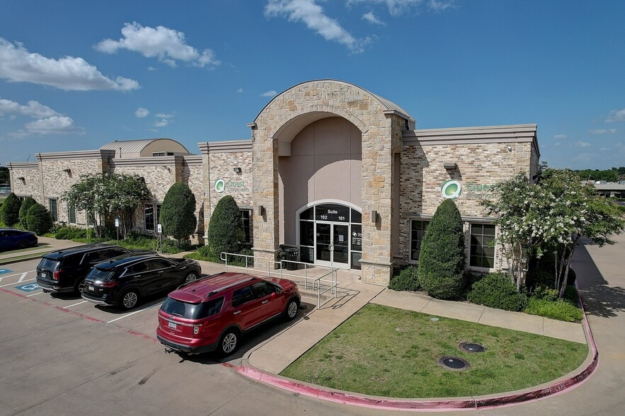 More Photos Of 3230 Interstate 30, Mesquite Medical For Lease