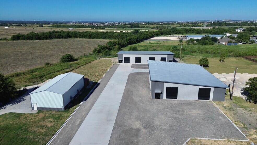 More Photos Of 1158 County Road 108, Hutto Warehouse For Lease