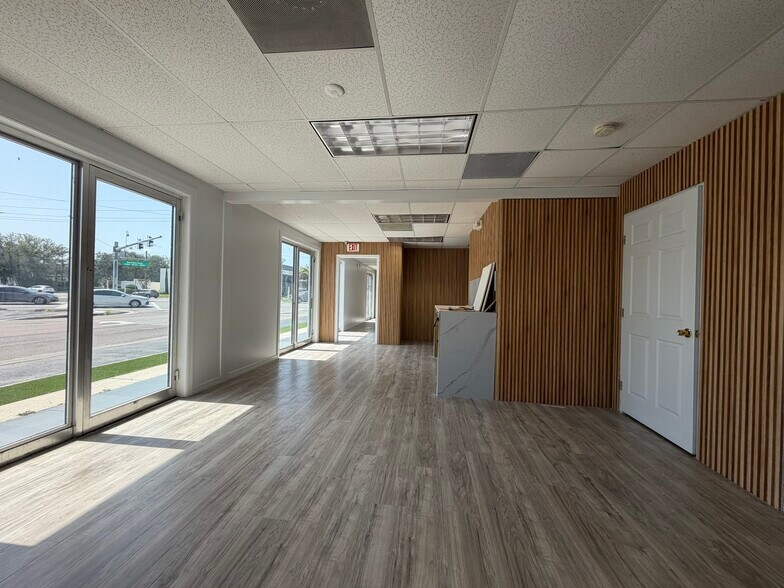More Photos Of 3418 W Swann Ave, Tampa Office For Lease
