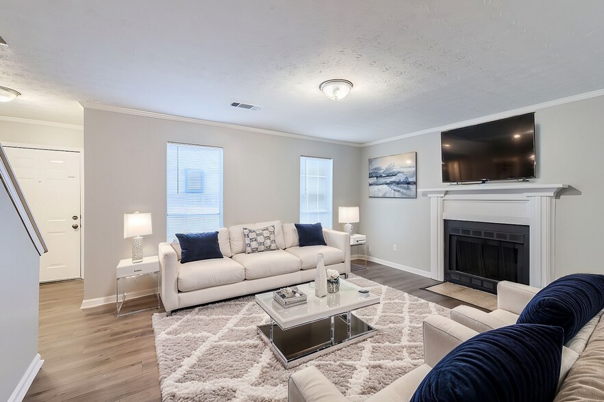 More Photos Of 8537 Pineland Dr, Jonesboro Apartments For Sale
