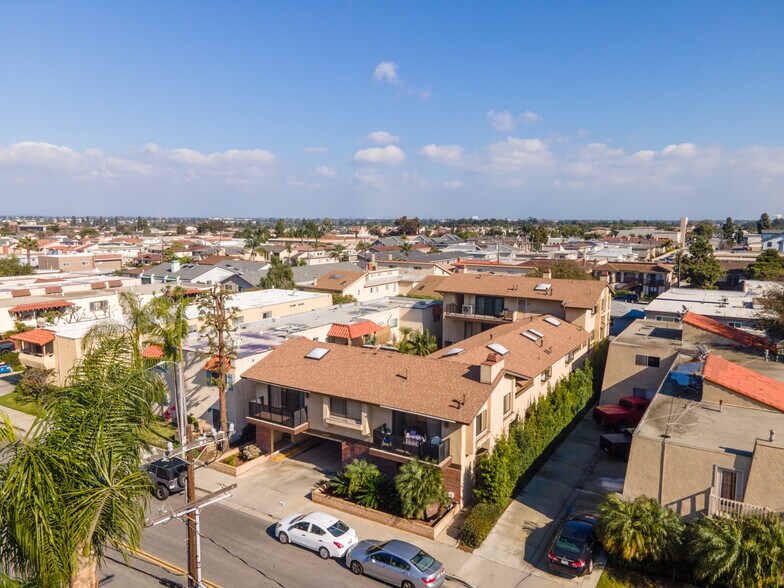 More Photos Of 16922 Lynn Ln, Huntington Beach Apartments For Sale