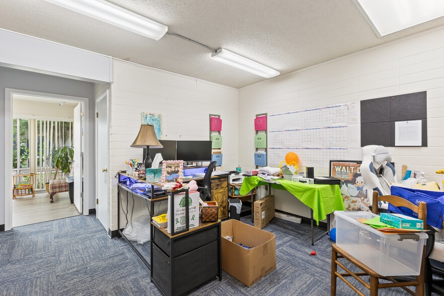 More Photos Of 260 S Marion Ave, Lake City Medical For Lease