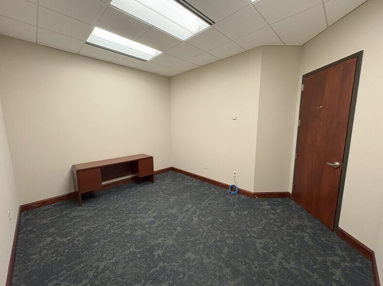 More Photos Of 455 Swiftside Dr, Raleigh Office For Lease
