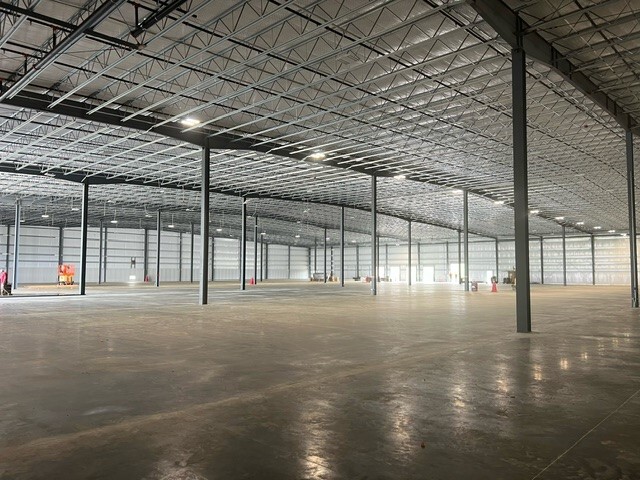 More Photos Of 11734 Industrial Park Dr, Elberfeld Warehouse For Lease
