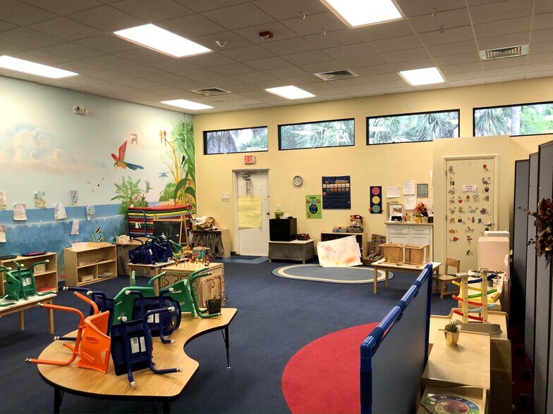 More Photos Of 2535 Northbrooke Plaza Dr, Naples Medical For Sale