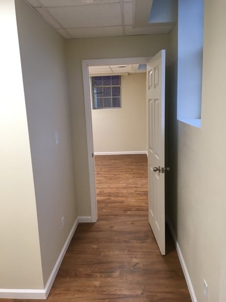 More Photos Of 137 E Washington St, Shelbyville Lodge Meeting Hall For Sale