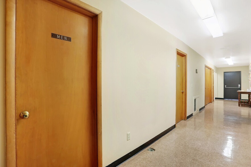 More Photos Of 1792 N Parkway, Memphis Religious Facility For Sale