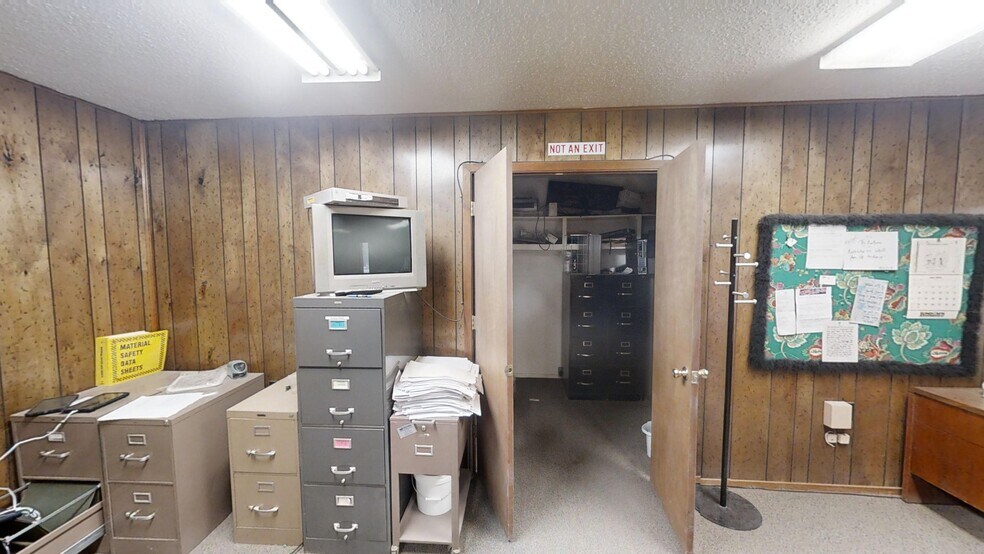 More Photos Of 1230 SR 83, Denver City Warehouse For Sale