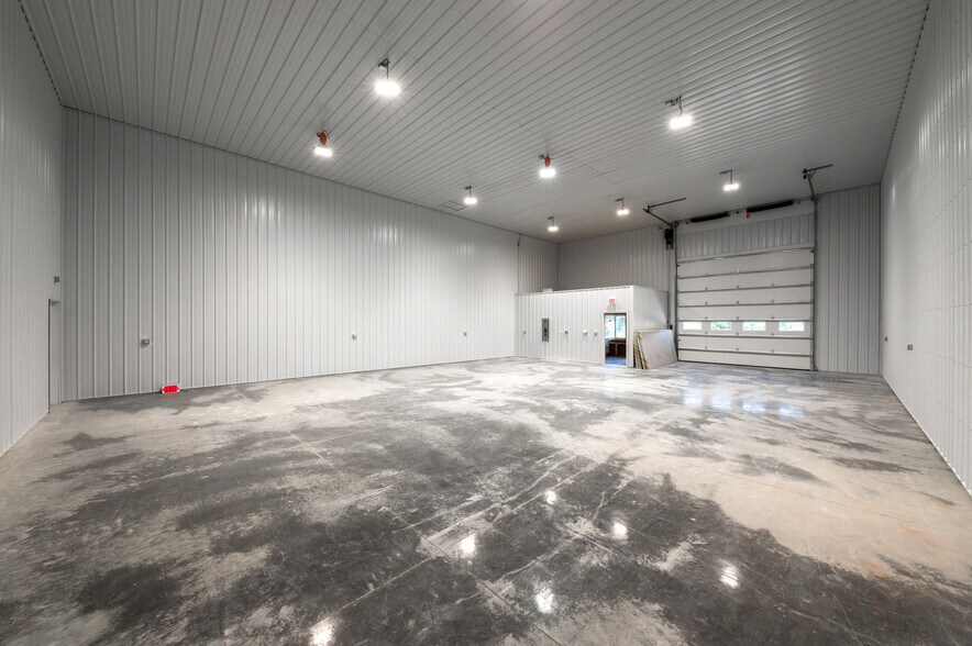 More Photos Of 1700 Grafton Rd, Morgantown Industrial For Lease