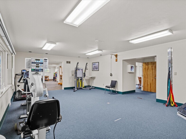 More Photos Of 1830 Route 209, Brodheadsville Office For Sale