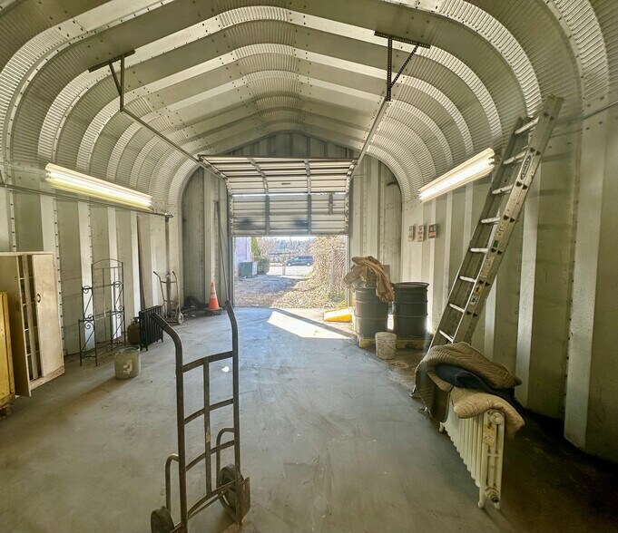 More Photos Of 2507 Huntingdon ave, Baltimore Service For Sale