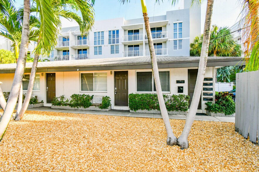 More Photos Of 921-925 NE 17th Ave, Fort Lauderdale Apartments For Sale