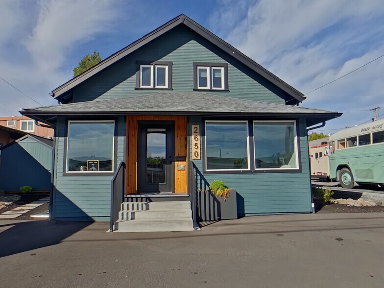 Primary Photo Of 2650 Willamette St, Eugene Loft Creative Space For Lease