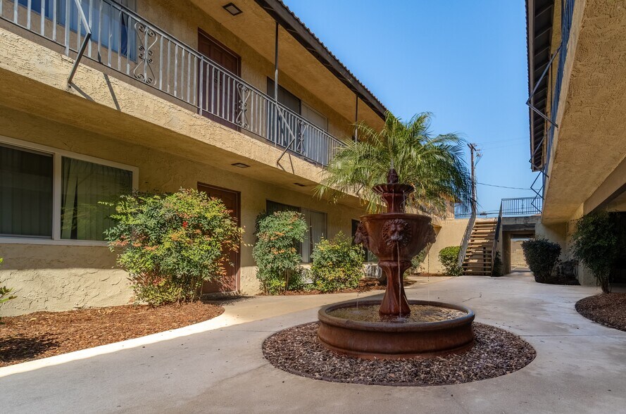 More Photos Of 2221 E Lenita Ln, Santa Ana Apartments For Sale