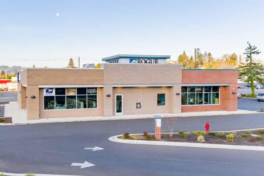 More Photos Of 1444 NW Garden Valley Blvd, Roseburg Unknown For Lease