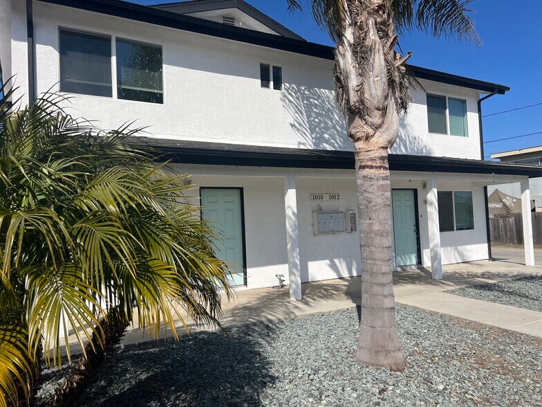 More Photos Of 1010-1012 Fern Ave, Imperial Beach Apartments For Sale