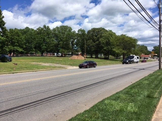 More Photos Of 1121 Salisbury Rd, Statesville Land For Lease