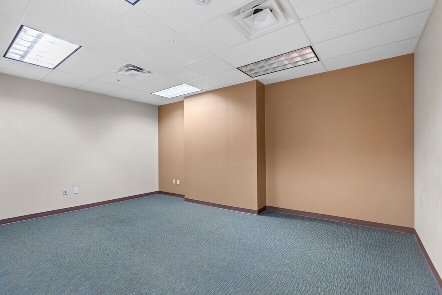 More Photos Of 1123 N Main Ave, San Antonio Medical For Sale