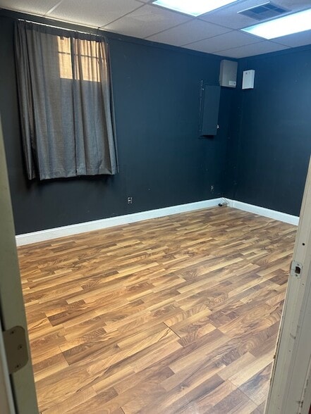 More Photos Of 6040-6058 Executive Blvd, Huber Heights Light Distribution For Lease