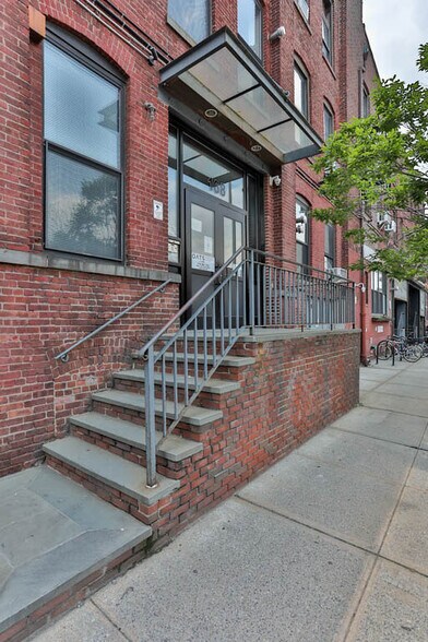 More Photos Of 168 7th St, Brooklyn Industrial For Lease