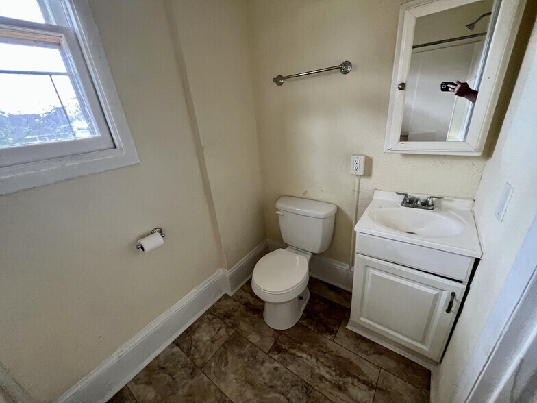 More Photos Of 1202 Melrose Ave NW, Roanoke Multifamily For Sale