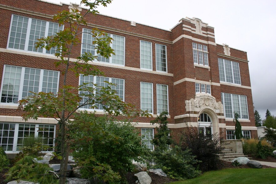 More Photos Of 102 S Euclid Ave, Sandpoint Medical For Lease