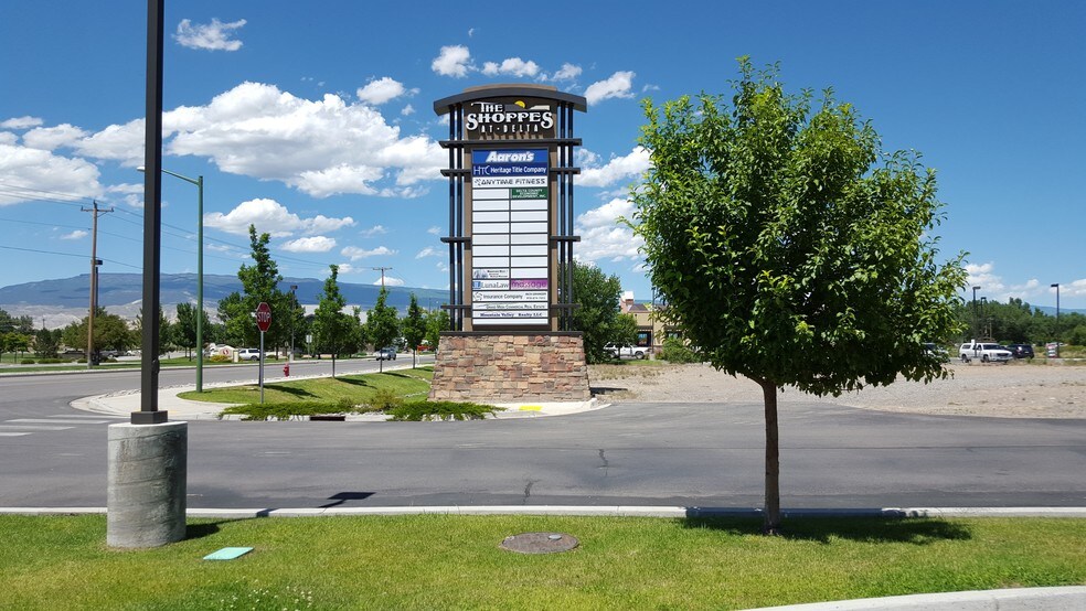 More Photos Of 300 Stafford Ln, Delta Storefront Retail Office For Lease