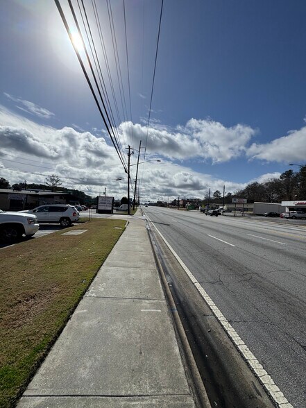 More Photos Of 6814 Highway 85, Riverdale Freestanding For Sale