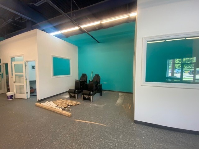 More Photos Of 11175 N Commerce Dr, Champlin Unknown For Lease