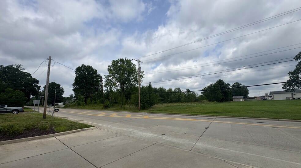 More Photos Of 10 Victoria Rd, Austintown Land For Lease