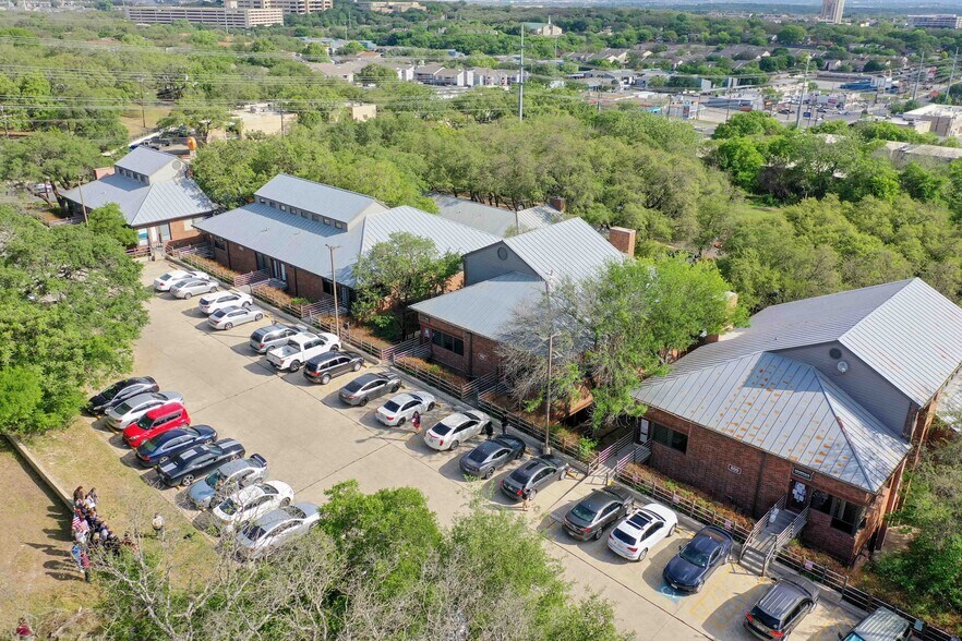 More Photos Of 8600 Wurzbach Rd, San Antonio Unknown For Lease