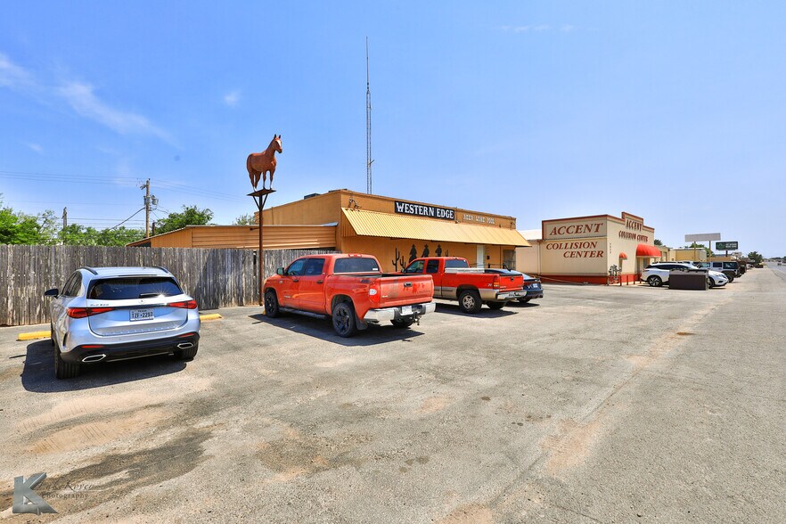 More Photos Of 1841 S Treadaway Blvd, Abilene Industrial For Sale